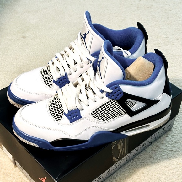 Nike Air Jordan Retro 4’s - Picture 1 of 7